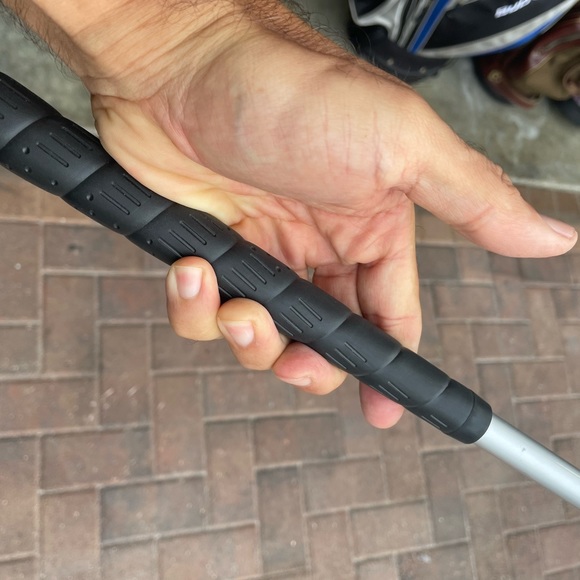 Baffler 3 hybrid wood in right handed
Graphite shaft 65 silver - Picture 6 of 7